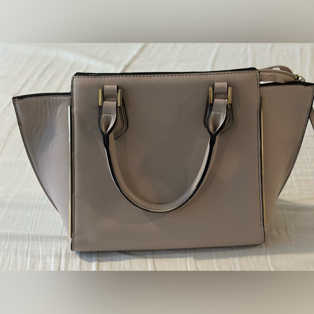 Elegant Beige Handbag